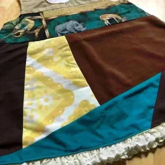 Zoo safari inspried pinafore a-line dress 2-3 - Picture 6 of 8